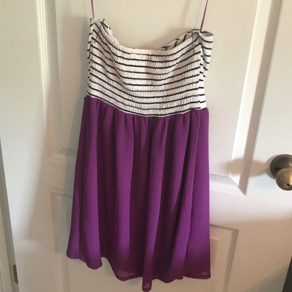 Purple, black and white striped dress - Picture 3 of 3